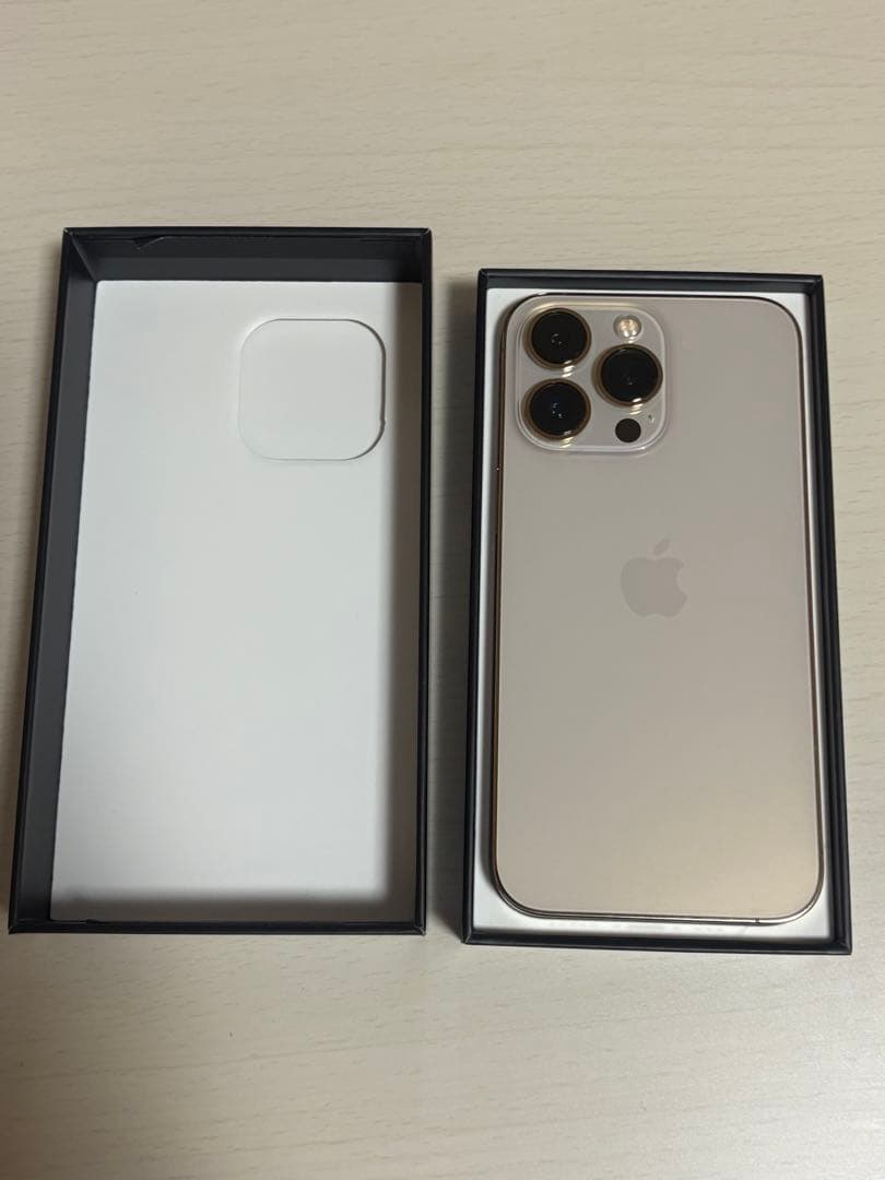 【美品】iphone13pro 256GB ゴールド iPhone 13 Pro 【あすつく、土日、祝日発送】中古品【Cランク】SIM