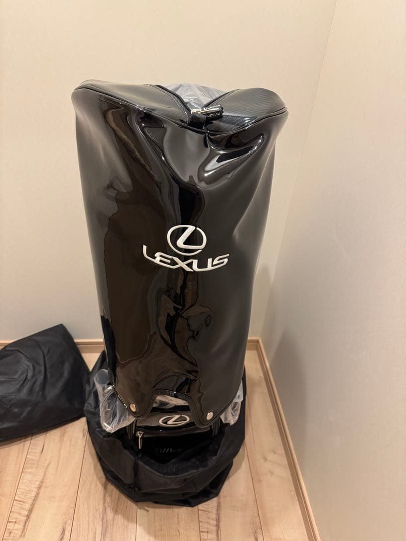 未使用シーリグ付き非売品！ご成約者用レクサス ゴルフキャディバック