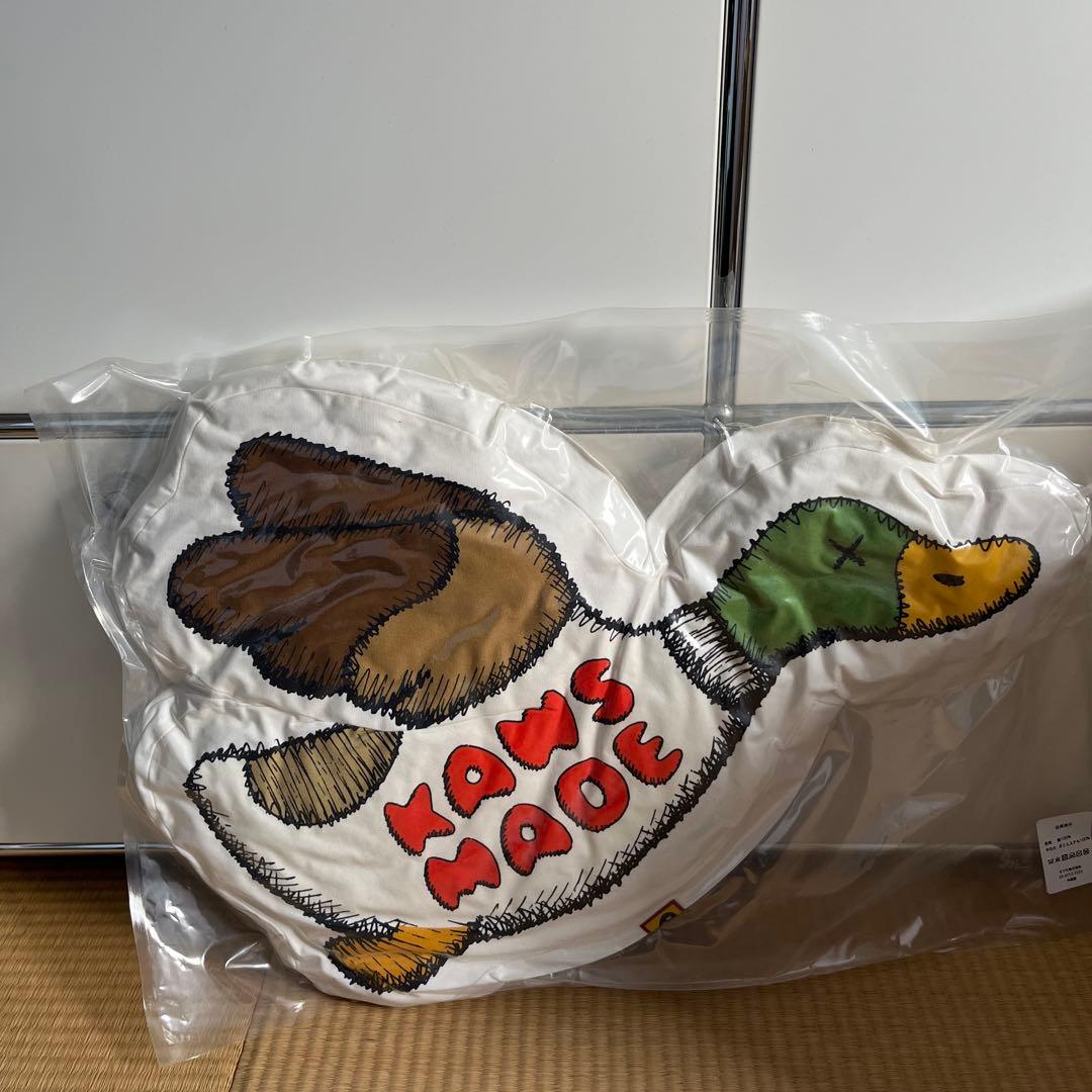 HUMAN MADE x KAWS カモ クッション ヒューマンメイド カウズ