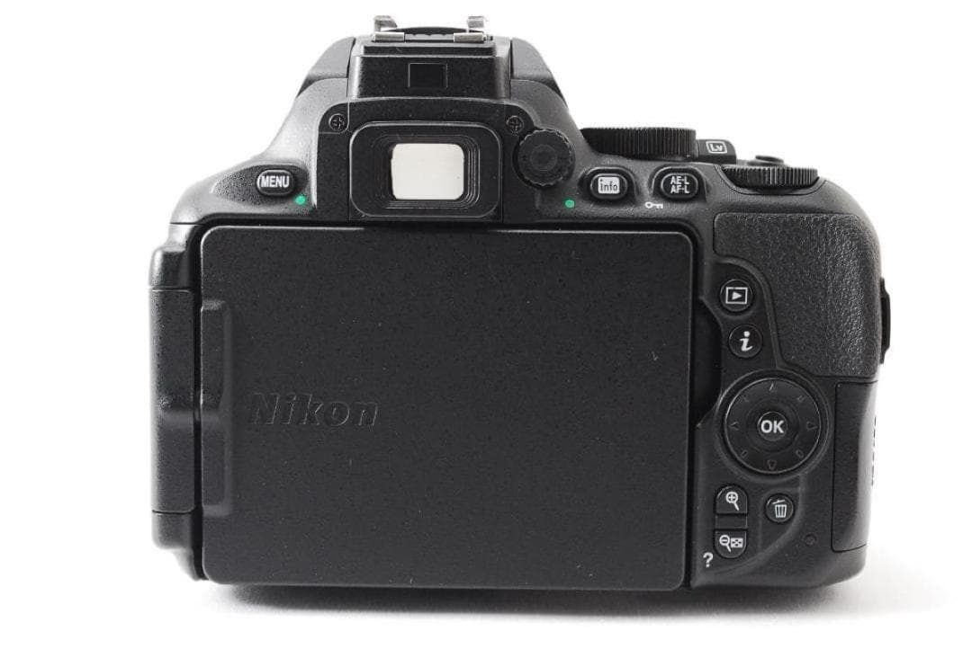 動作良好 Nikon D5600 ダブルズーム スマホ転送 WiFi 初心者 - メルカリ