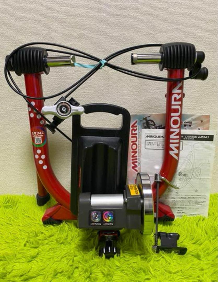 ミノウラサイクルトレーナーLR341-ミニチャンプス 1/43 VCARB 01 角田