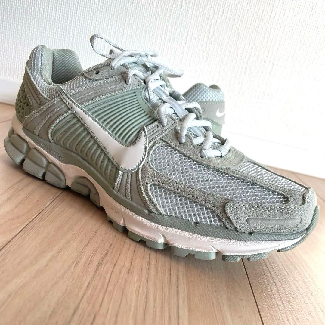 NIKE ナイキ　ZOOM VOMERO 5 ズーム ボメロ 5 27.5cm