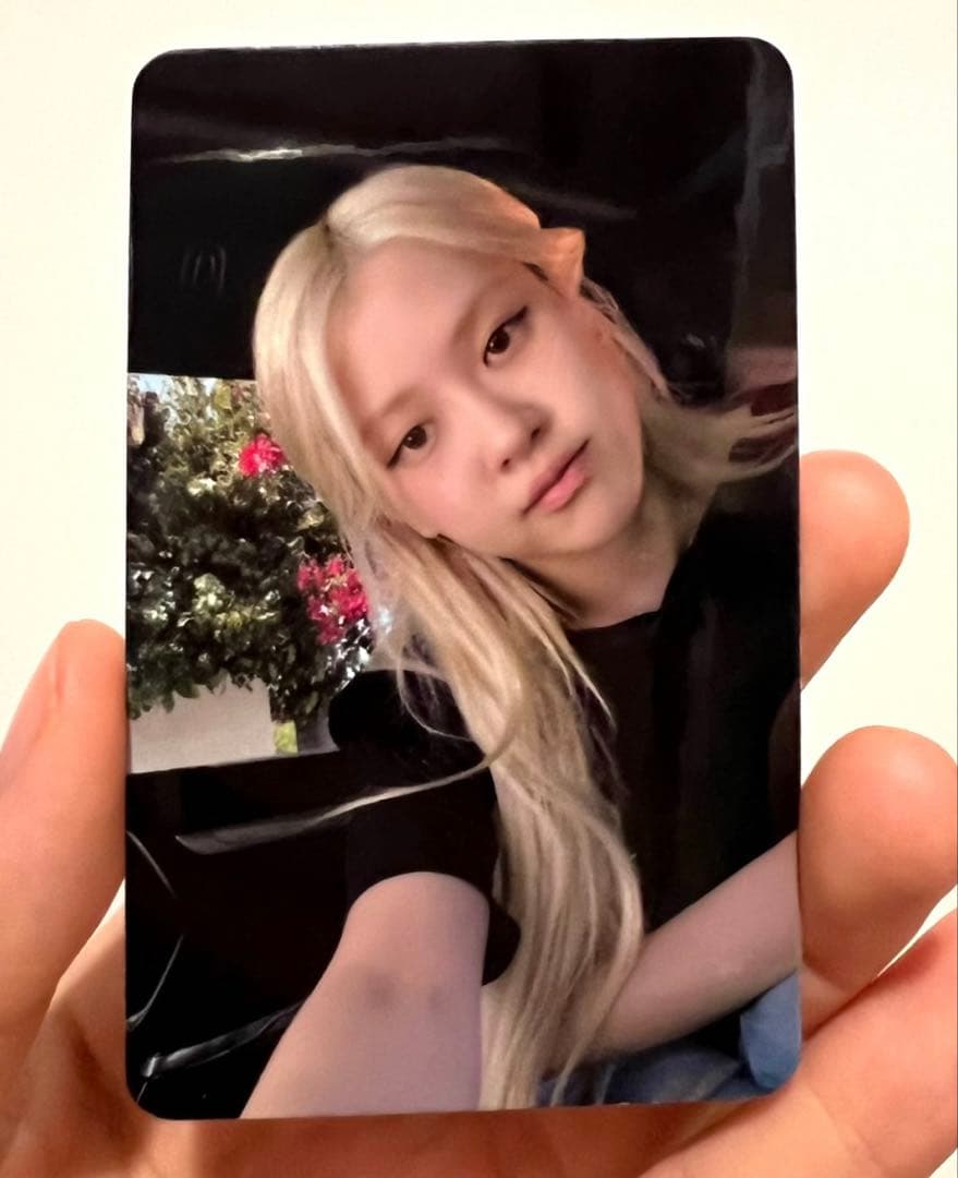 BLACKPINK ロゼ rosie ロンドンポップアップ購入限定 トレカ A - メルカリ