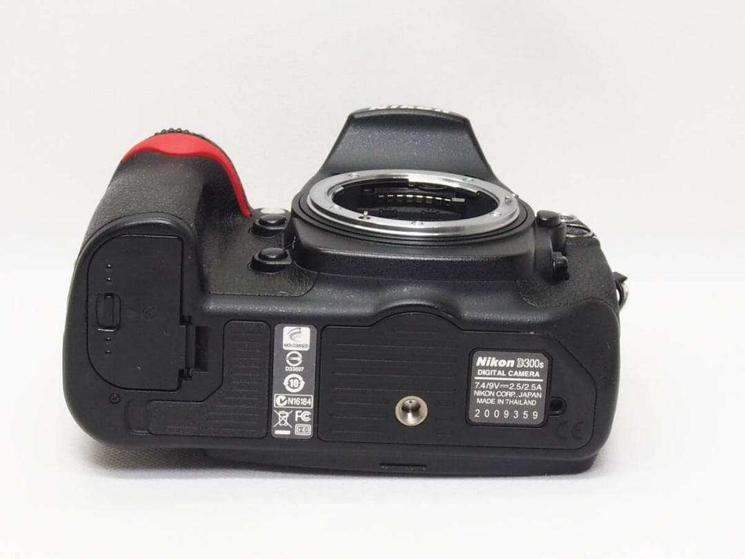 ■美品■ ニコン Nikon D300s ボディ 《 動作光学良好 》