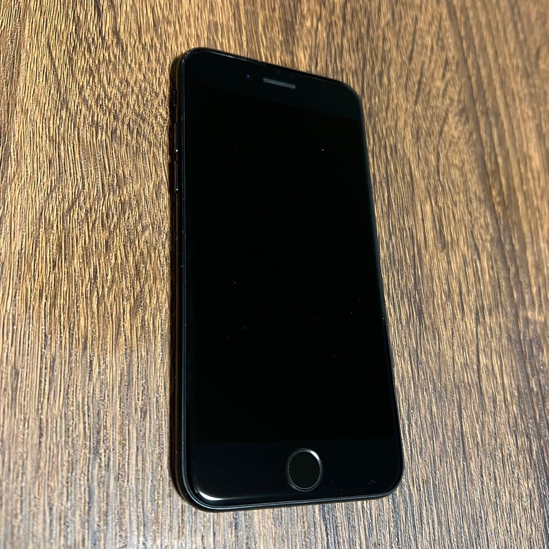 Apple iPhone 7 ブラック SIMフリー - メルカリ