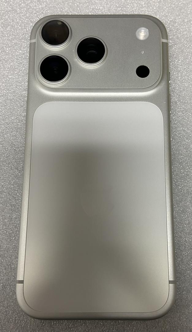Apple iPhone 17 Pro - Unlocked, 256GB, Silver, A3256 - LABC32053
