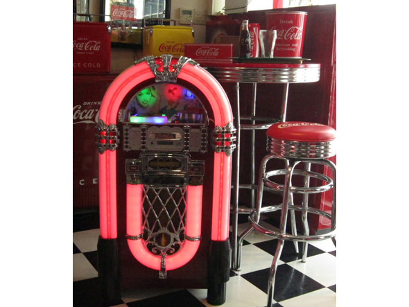 Coca-Cola BRAND Hollywood 1CD / Radio / AUXin Juke Box / コカ