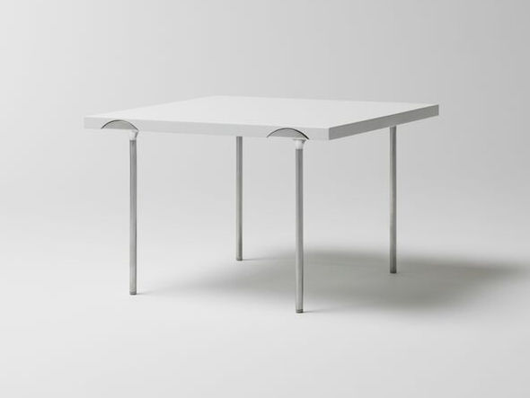 Design House Stockholm Etage nest of tables White / デザインハウス