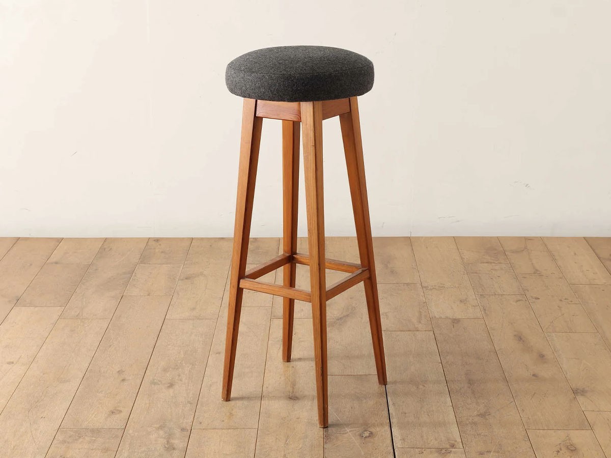 Lloyd's Antiques Real Antique Bar Stool / ロイズ・アンティークス