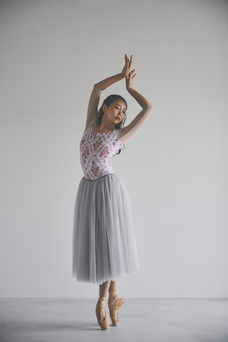 stina / type U ballerina + / Sonata peach