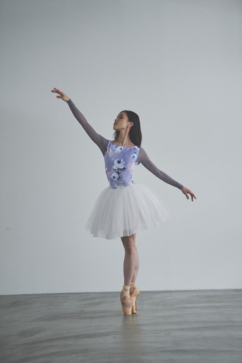 stina / type O square / fantasy lilac