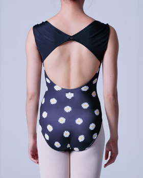 stina / type F diamond