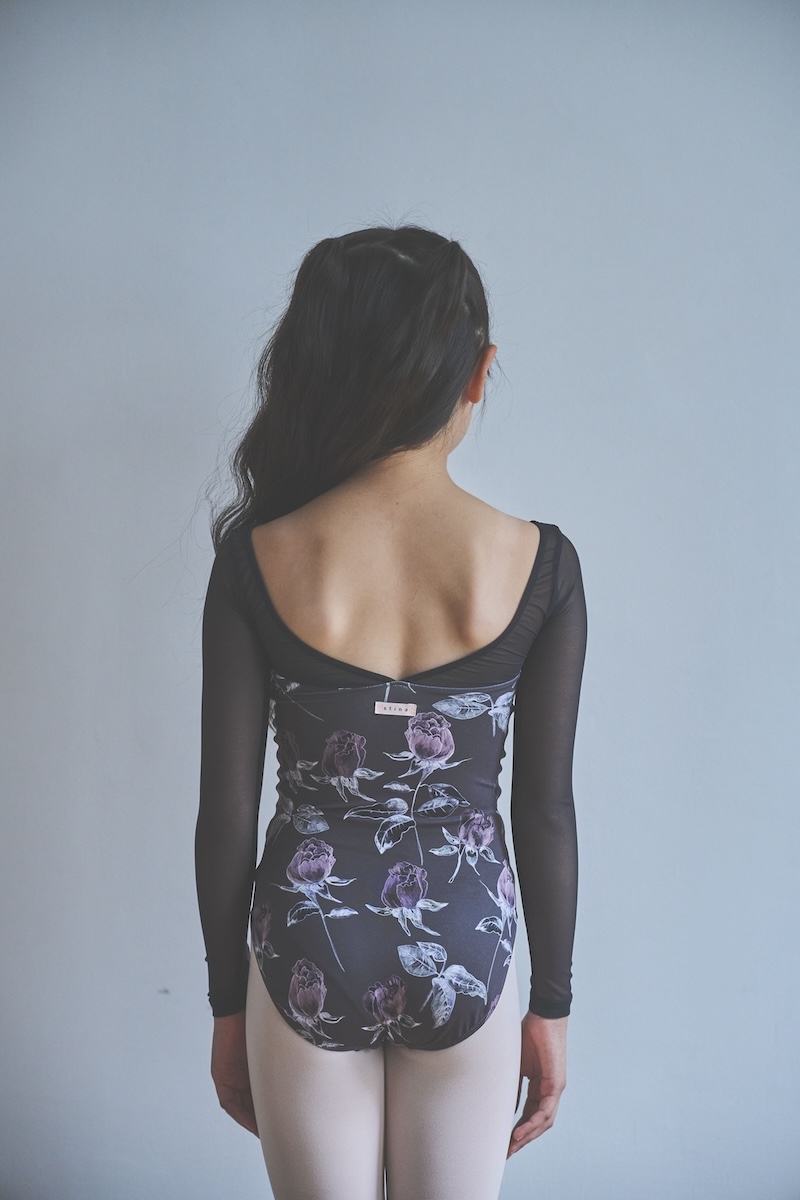 stina / type V lucky / Noire Rose espresso / girl