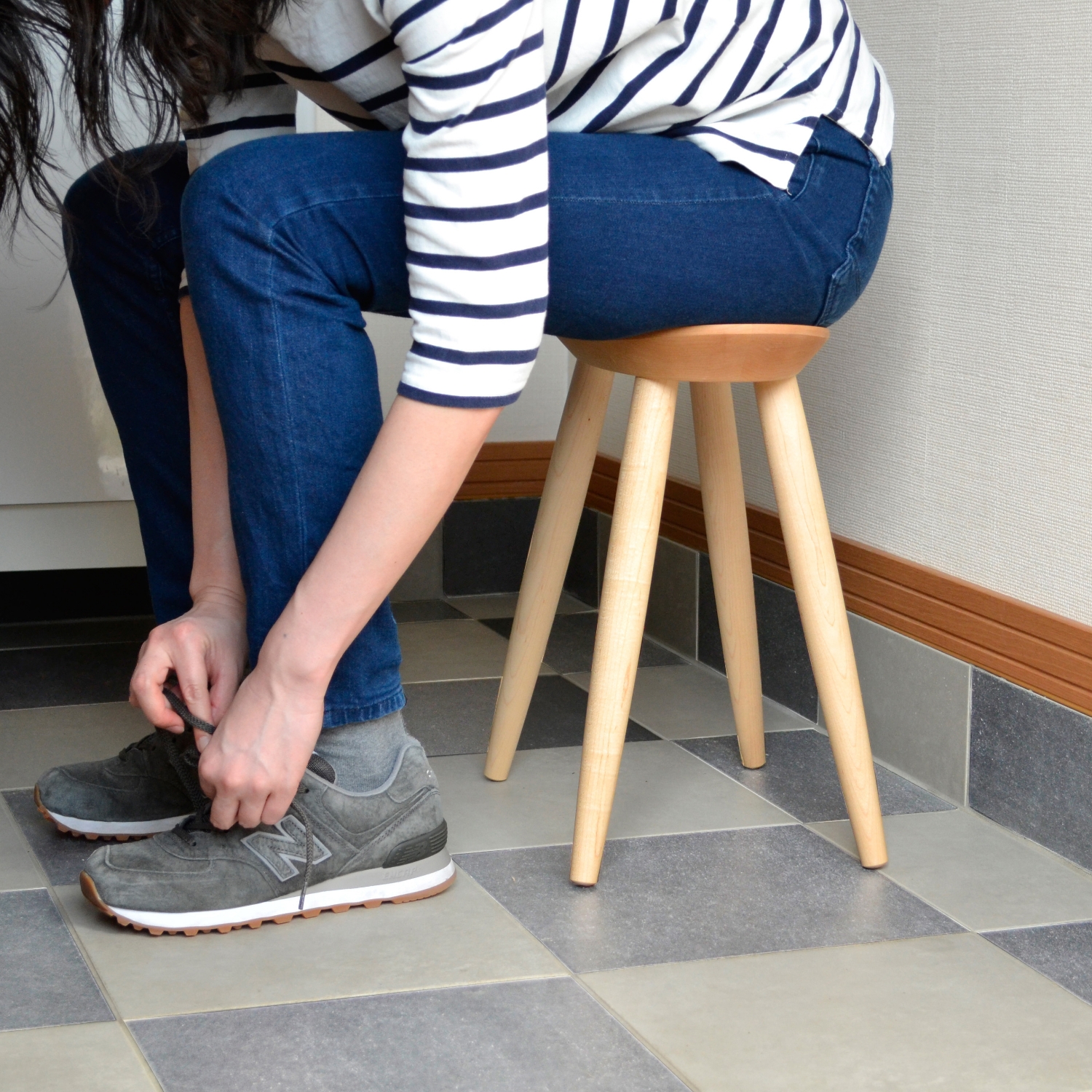 cosine/エントランススツール メープル材 -靴を履くのも快適に！玄関に