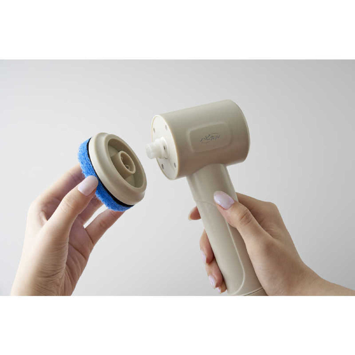 アピックス ハピカルマルチスクラバー 充電式コードレス 防水仕様 IPX7